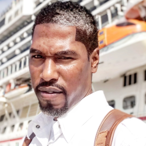 BEARD DYE FOR MEN BY KSI Highlight - Picture 3 of 7